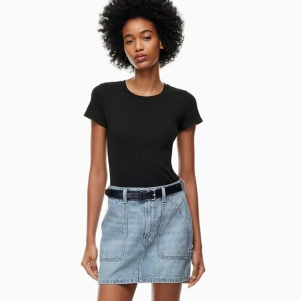Aritzia Denim Forum The 90’s Utility Mini Skirt Light Blue Size 27 — 100% Cotton